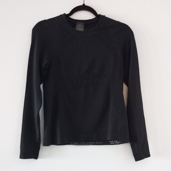 LNDR black long sleeve top - Picture 3 of 11